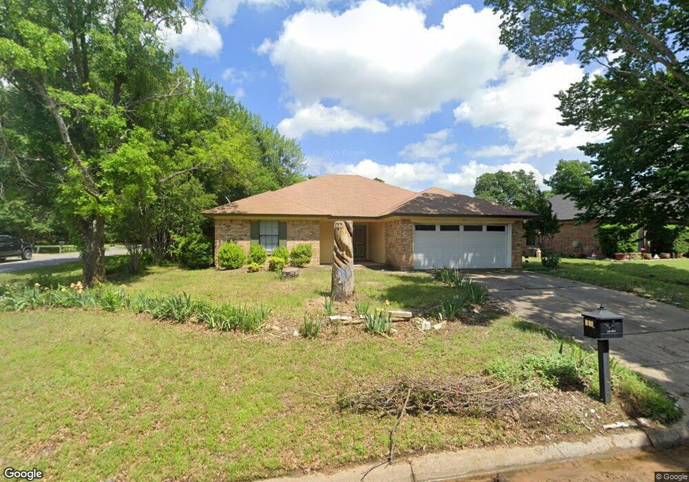 201 Marie Ct, Joshua, TX 76058 - photo 1
