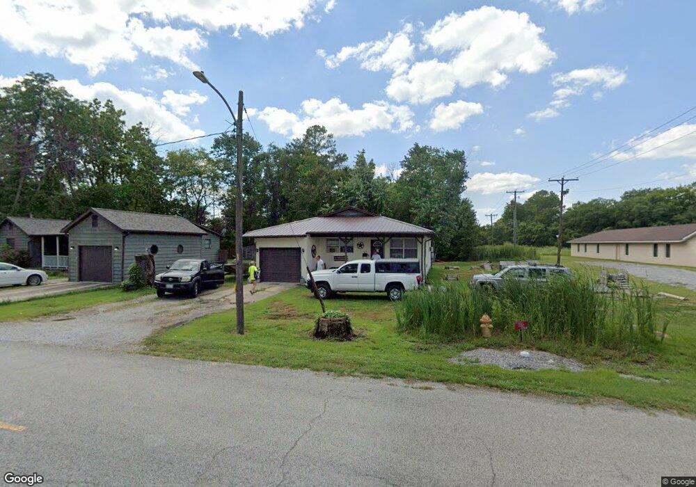 809 N Webster St, Harrisburg, IL 62946 - photo 1