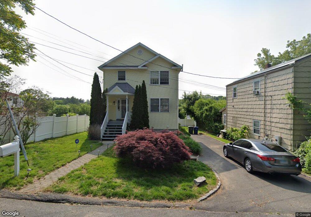 16 Hillcrest Rd, Bridgeport, CT 06606 - photo 1