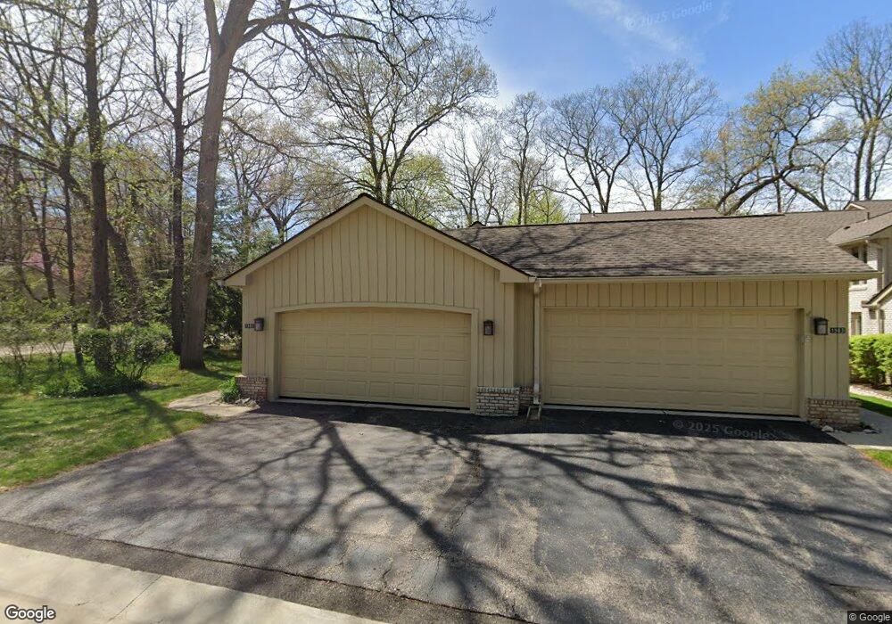 1301 Knollcrest Cir unit L50, Bloomfield Hills, MI 48304 - photo 1
