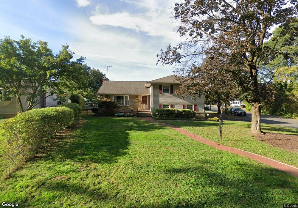 618 Fairway Dr, Union, NJ 07083 - photo 1