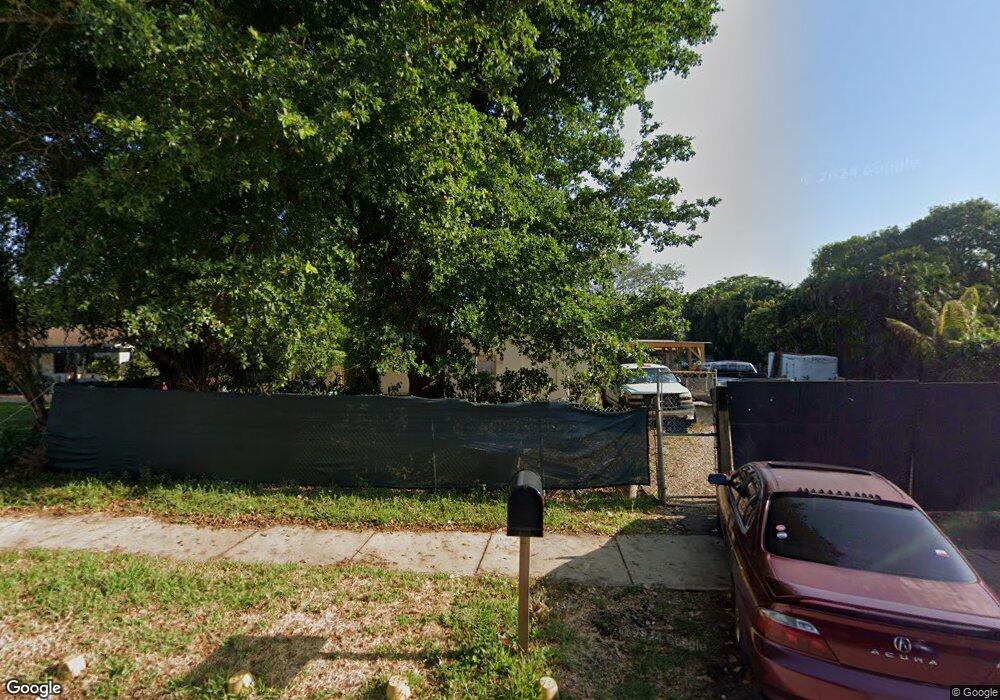 1891 NW 27th St, Oakland Park, FL 33311 - photo 1