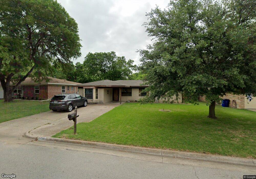 1706 Lyndale Dr, Ennis, TX 75119 - photo 1