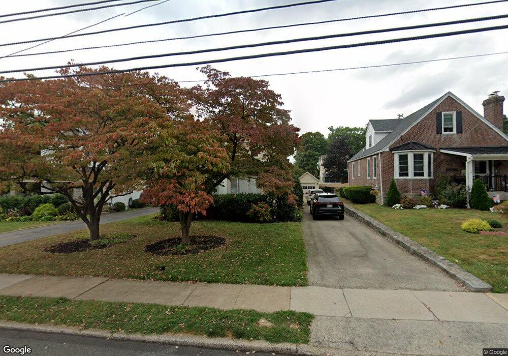 2208 E County Line Rd, Ardmore, PA 19003 - photo 1