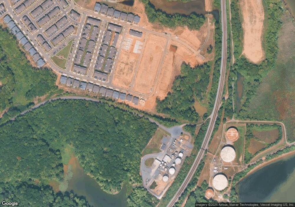 18290 Moss Garden Rd, Dumfries, VA 22026 - photo 1