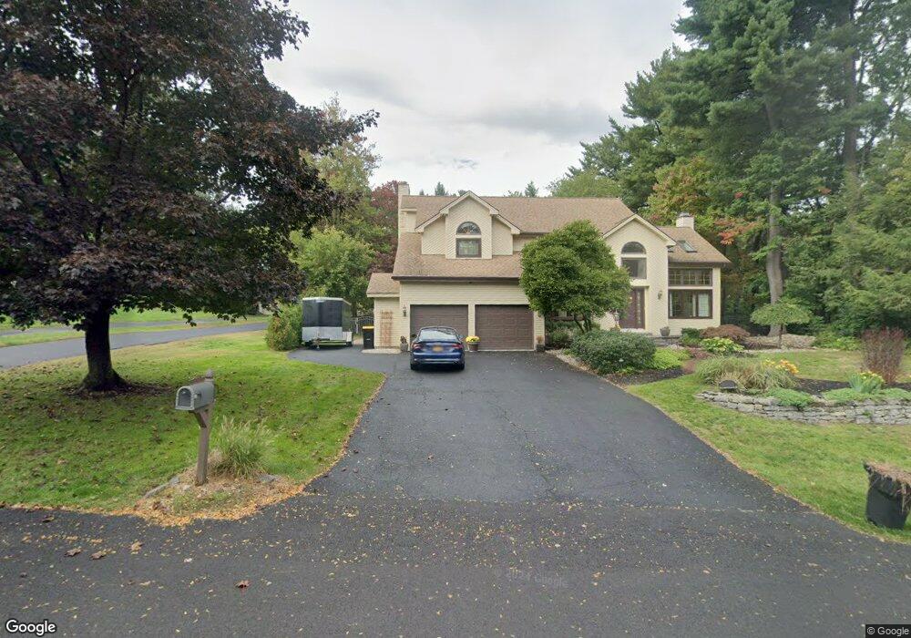 41 Oaktree Ln, Schenectady, NY 12309 - photo 1