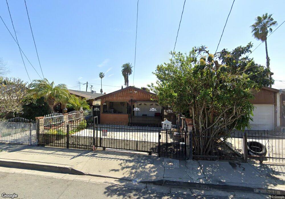 828 W Spruce St, Compton, CA 90220 - photo 1