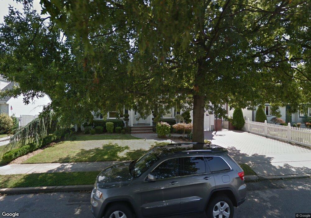 717 Forte Blvd, Franklin Square, NY 11010 - photo 1