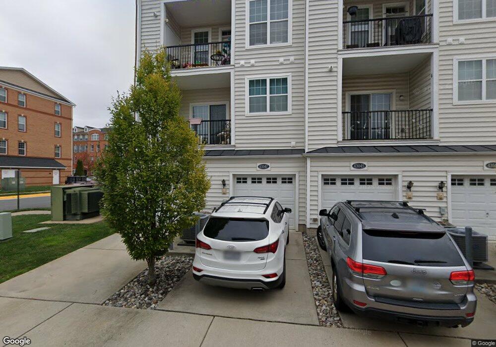 43407 Clarks Mill Terrace unit 907, Sterling, VA 20166 - photo 1