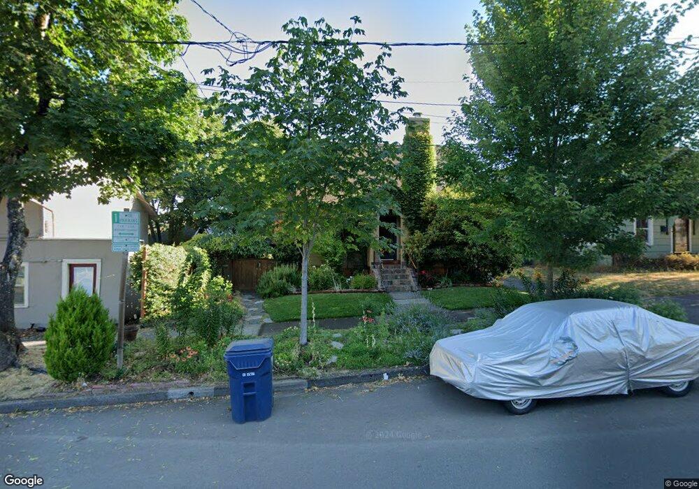 2025 E 17th Ave, Eugene, OR 97403 - photo 1