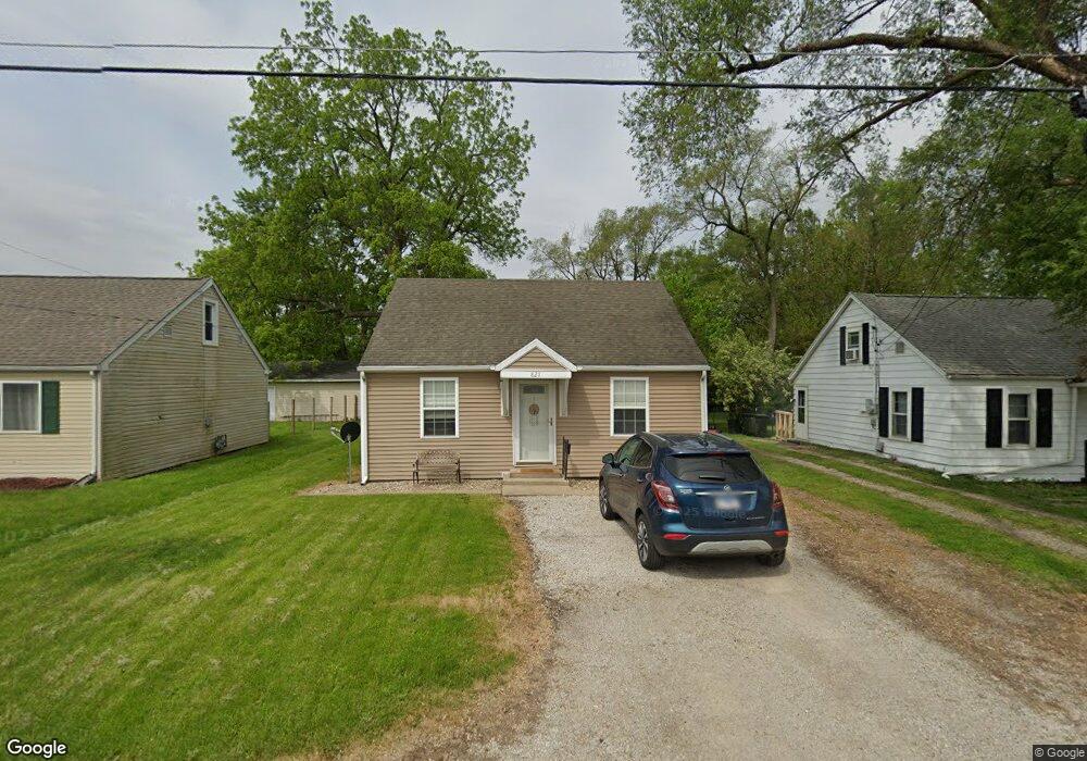 821 N 16th St, Mattoon, IL 61938 - photo 1