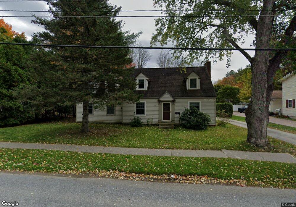 17 Mansfield Ave, Essex Junction, VT 05452 - photo 1