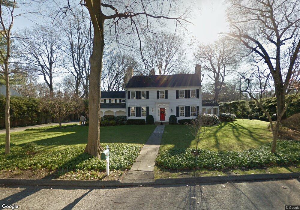 2 Wesskum Wood Rd, Old Greenwich, CT 06870 - photo 1