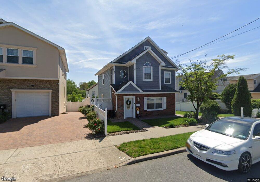 36 Harrison Ave, Franklin Square, NY 11010 - photo 1