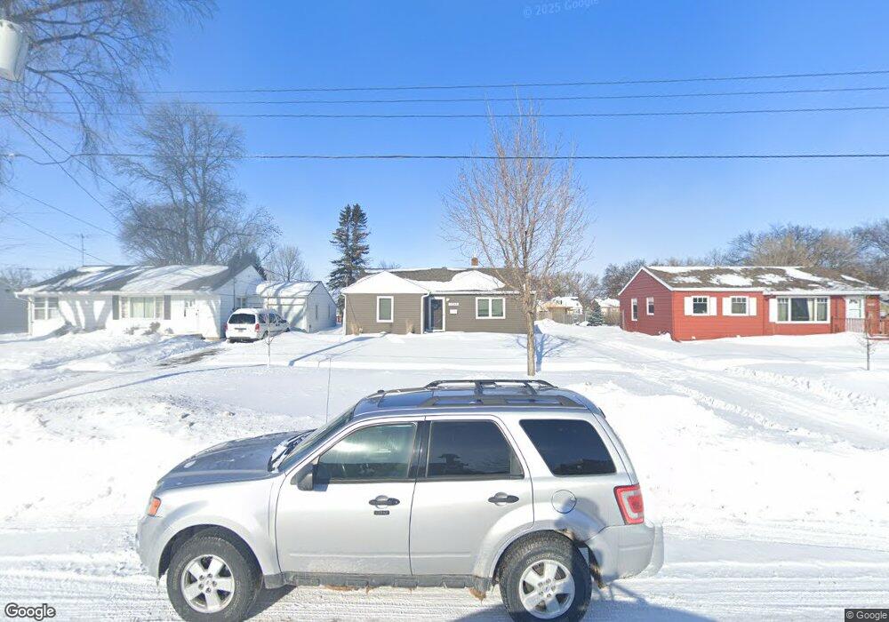 1701 3rd Ave S, Fargo, ND 58103 - photo 1