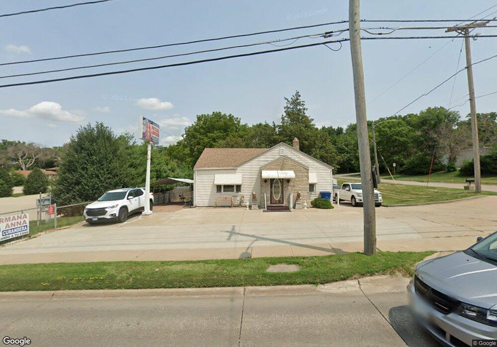 2433 SE 14th St, Des Moines, IA 50320 - photo 1