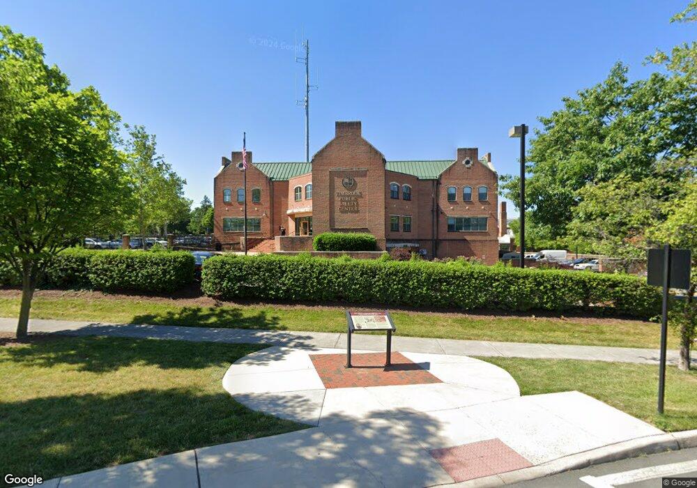 231 E Piccadilly St, Winchester, VA 22601 - photo 1