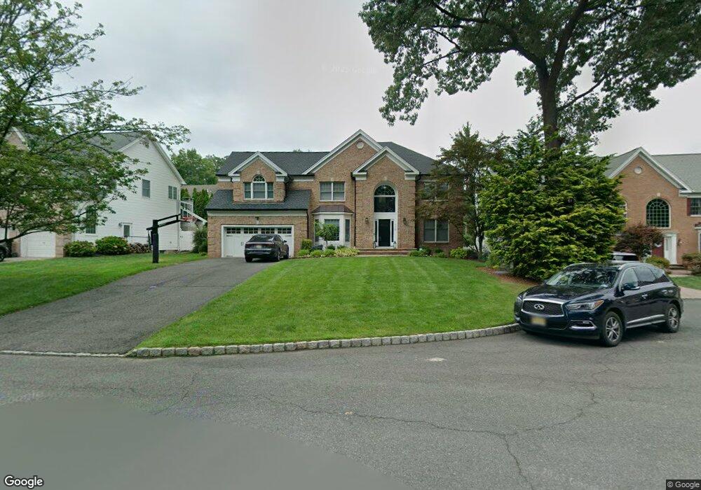 110 Hilltop Ln, Wyckoff, NJ 07481 - photo 1