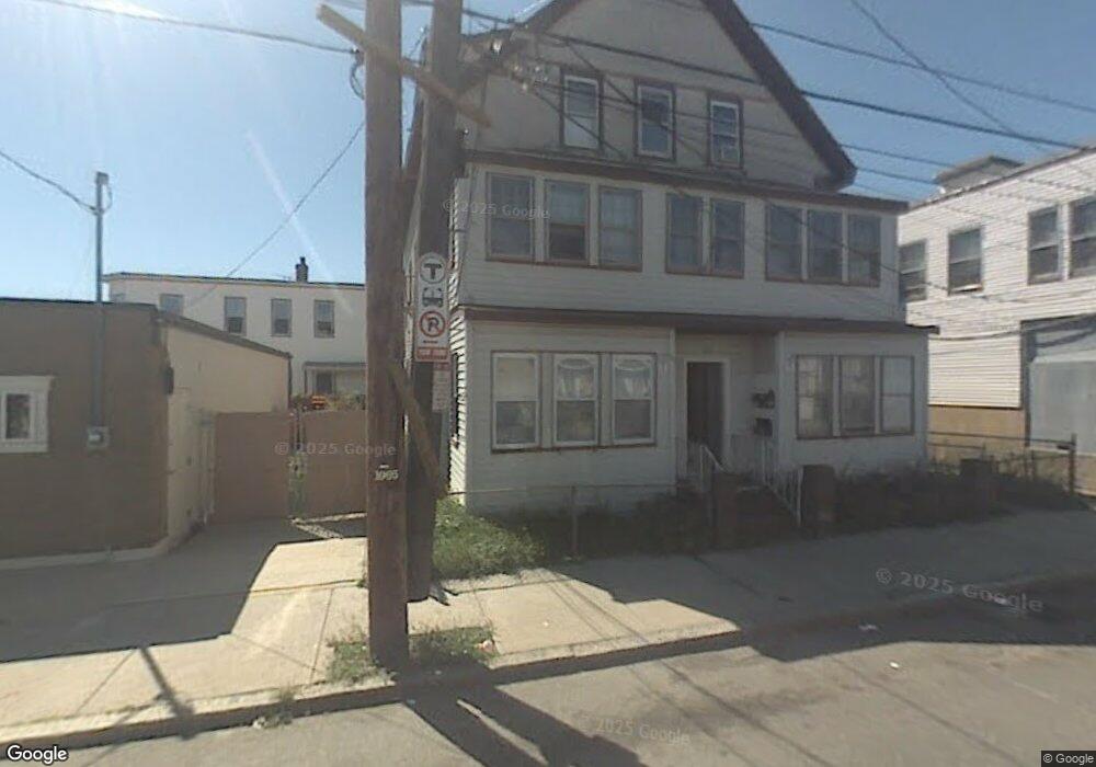 547 Revere St unit 1R, Revere, MA 02151 - photo 1