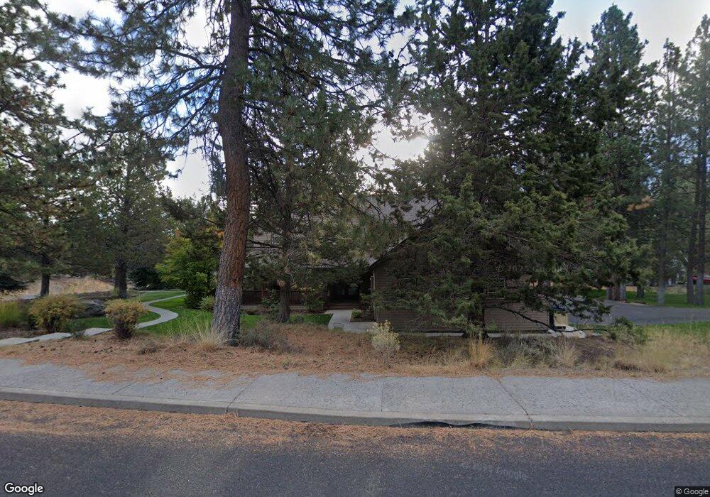 2833 NW Mccook Ct, Bend, OR 97701 - photo 1