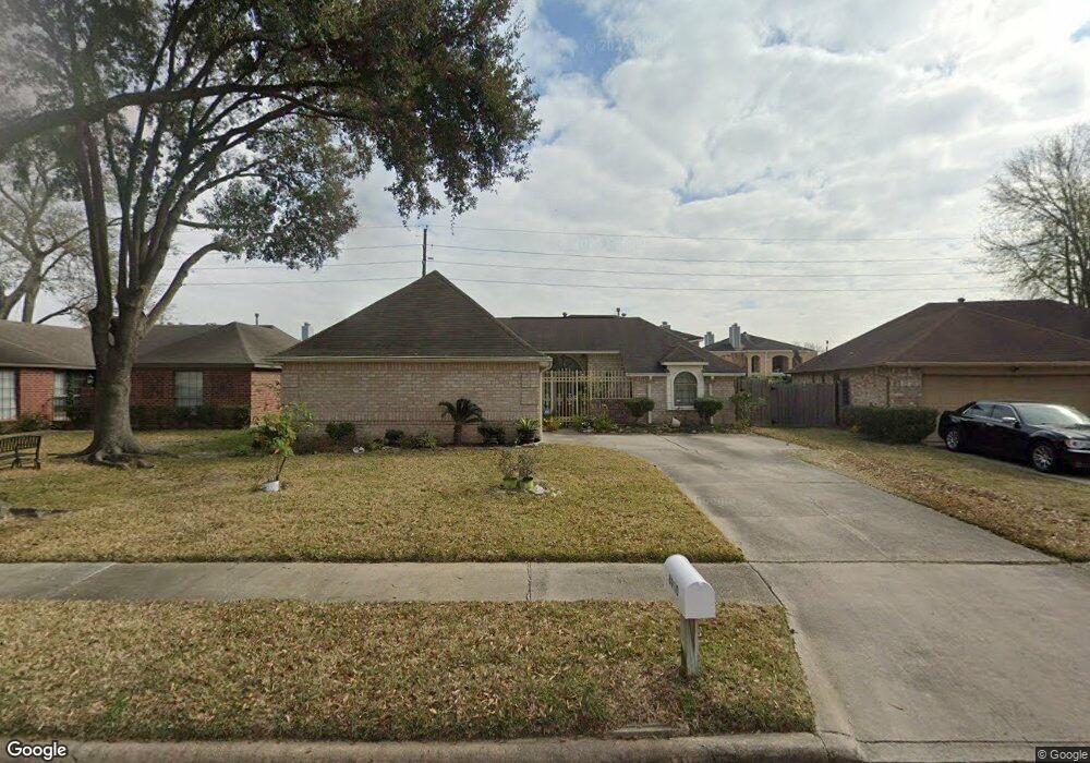 8910 Parkhill Forest Dr, Houston, TX 77088 - photo 1