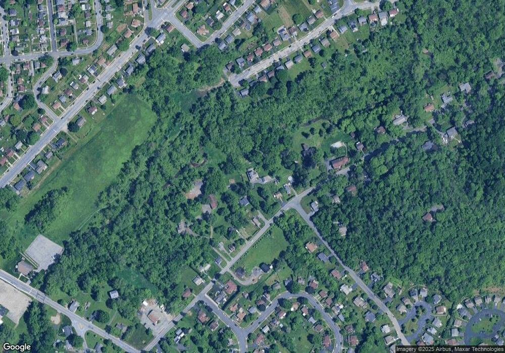 407 Mountain View Rd, Reading, PA 19607 - photo 1