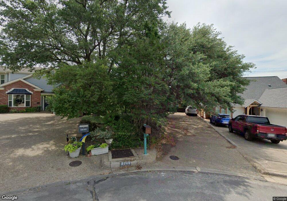 2718 Lawtherwood Ct, Dallas, TX 75214 - photo 1
