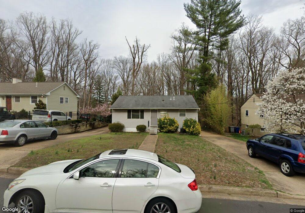 3810 Pinewood Terrace, Falls Church, VA 22041 - photo 1