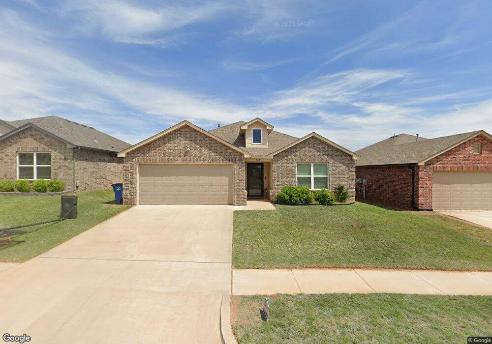 602 Audrey Dr, Tuttle, OK 73089 - photo 1