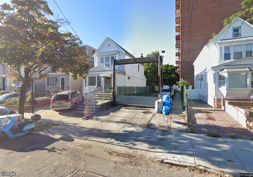 62-72 Austin St unit F3, Flushing, NY 11374 - photo 1