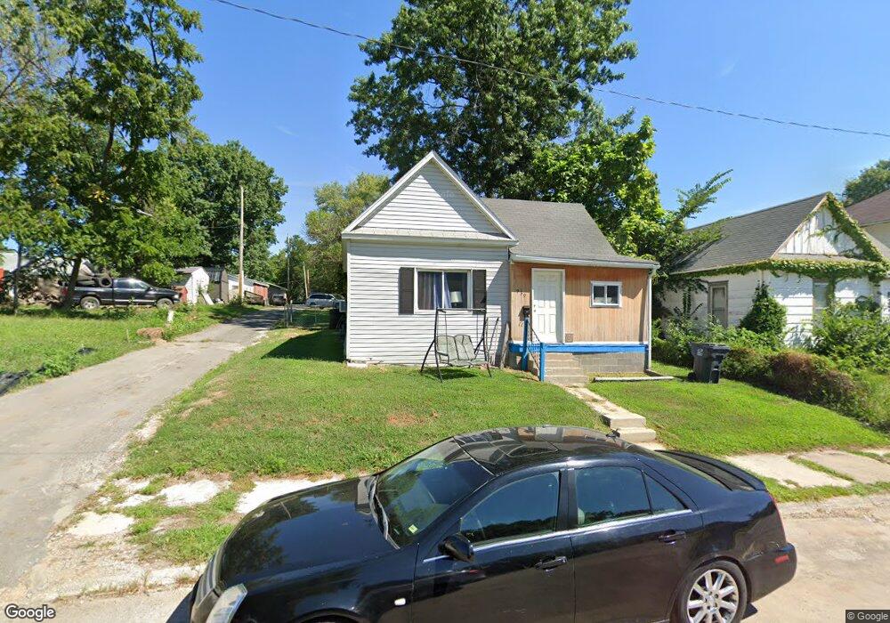 939 W End Place, Moberly, MO 65270 - photo 1