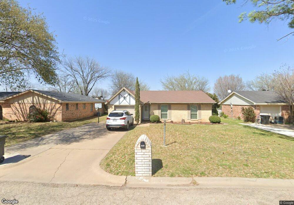 508 Sally Ln, Cleburne, TX 76033 - photo 1