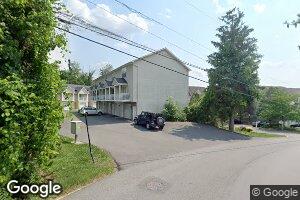 2 Flatts Ln, Morgantown, WV 26505