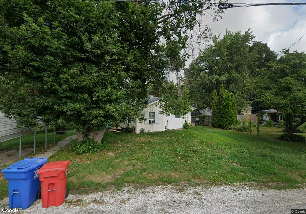 215 S Division St, Virginia, IL 62691 - photo 1