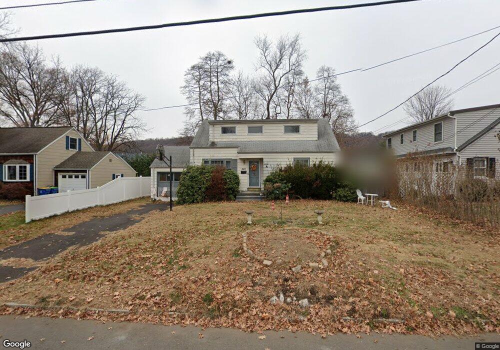 442 Oakridge Ave, North Plainfield, NJ 07063 - photo 1