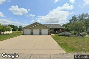 605 E Lyon St, Minneota, MN 56264