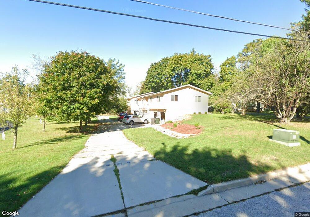 326 S Elm St, Oconomowoc, WI 53066 - photo 1