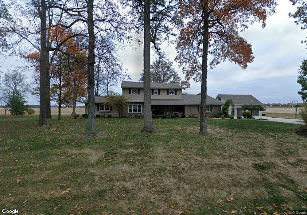 16300 Nottingham Dr, Wapakoneta, OH 45895 - photo 1