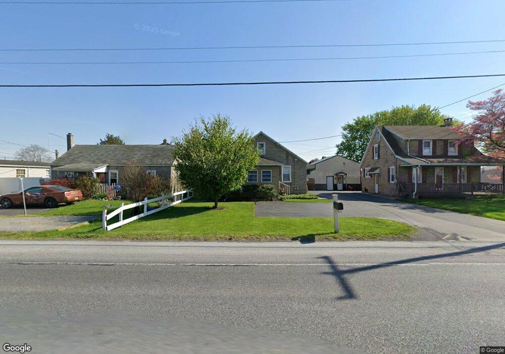 494 E Main St, Leola, PA 17540 - photo 1