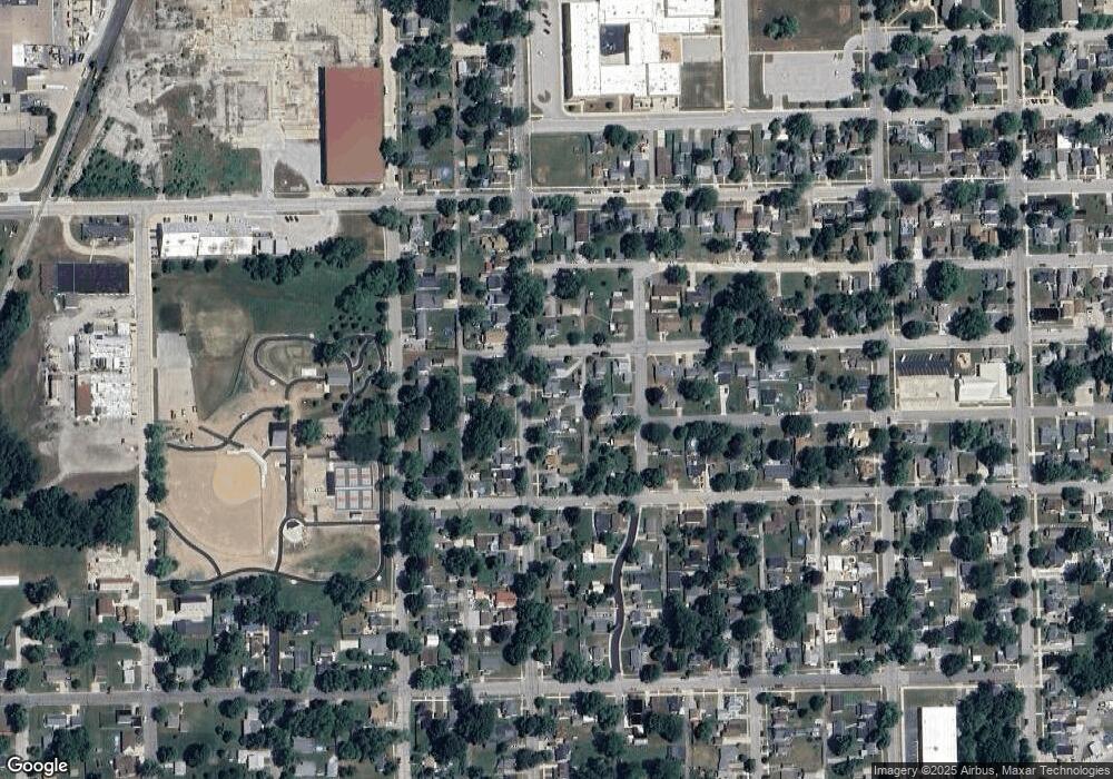 606 S Indiana Ave, Auburn, IN 46706 - photo 1