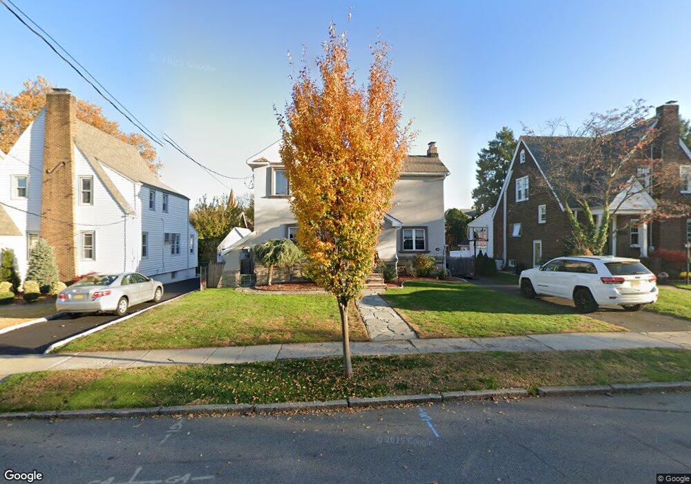 95 Maple St, Rutherford, NJ 07070 - photo 1