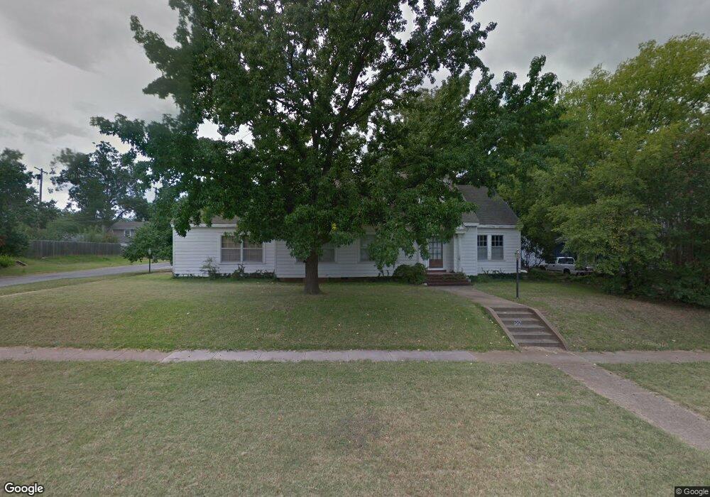 906 McLish St, Ardmore, OK 73401 - photo 1