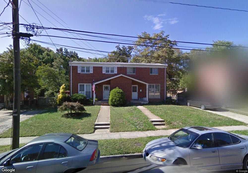 40 E Taylor Run Pkwy, Alexandria, VA 22314 - photo 1