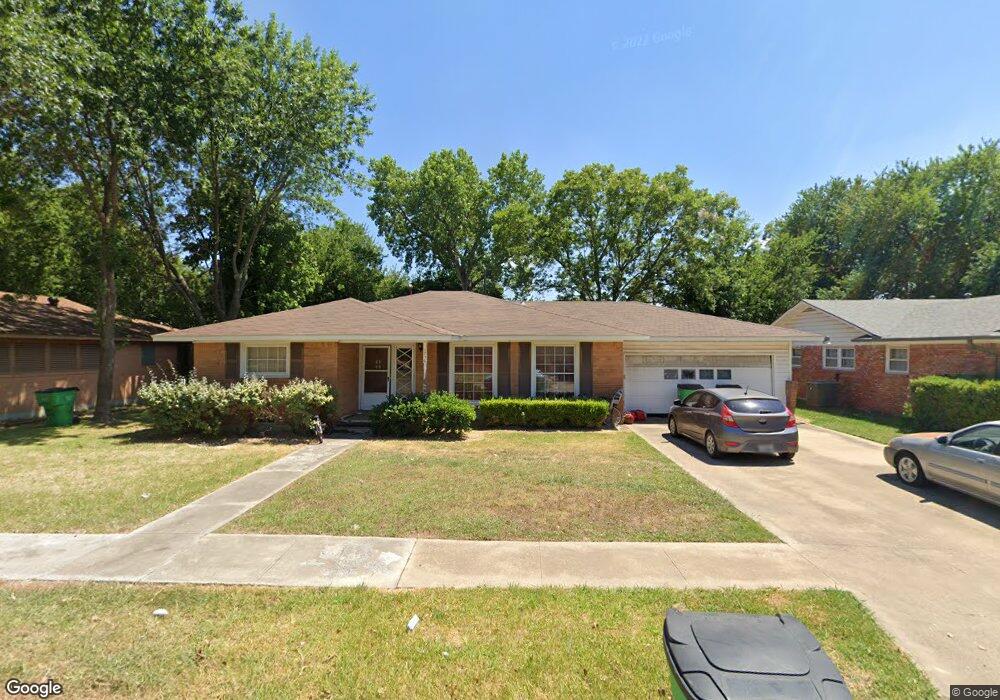 1716 Morningside Dr, Gainesville, TX 76240 - photo 1