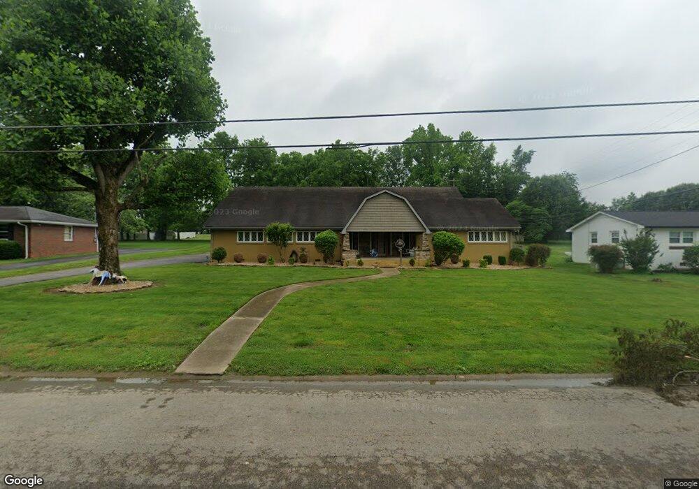 305 Cloverdale Rd, Shelbyville, TN 37160 - photo 1