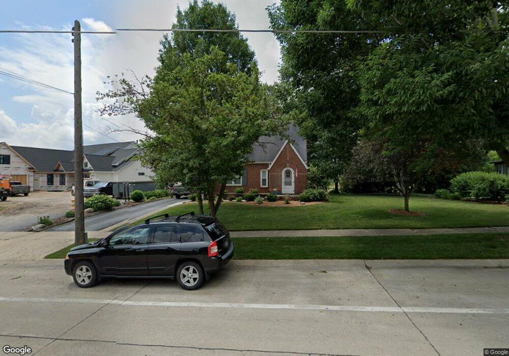 433 E Tuscola St, Frankenmuth, MI 48734 - photo 1