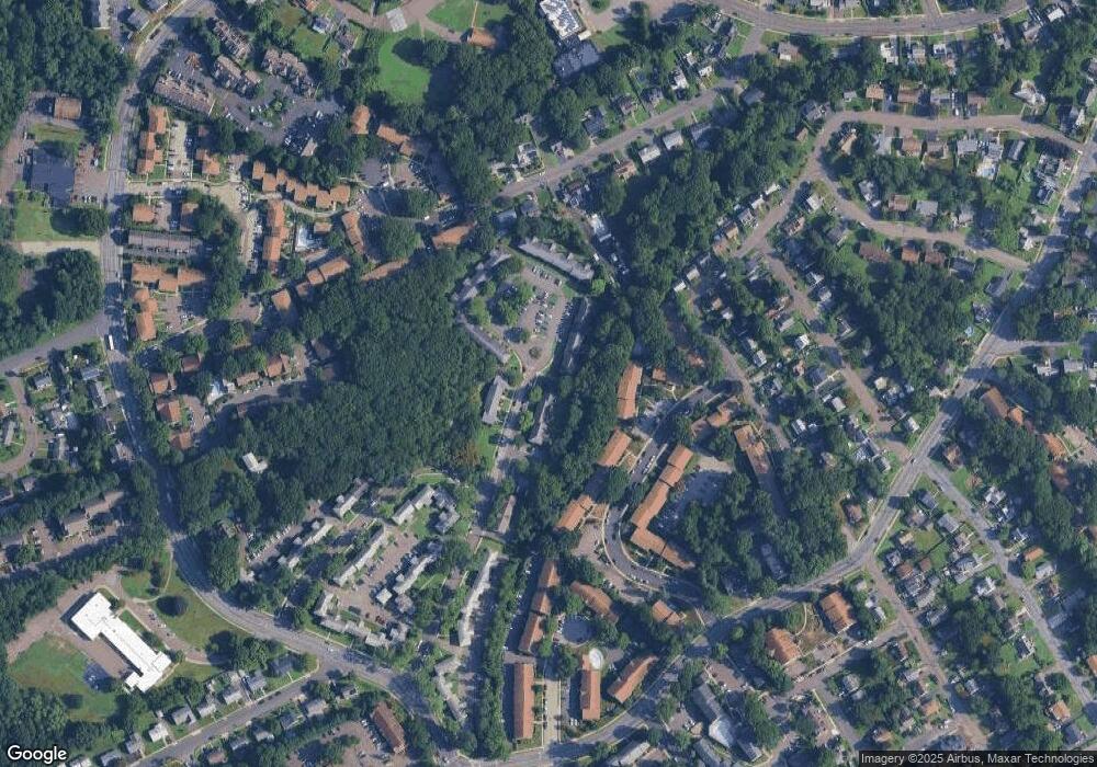 134 Abner Ct unit A, Bridgeport, CT 06606 - photo 1