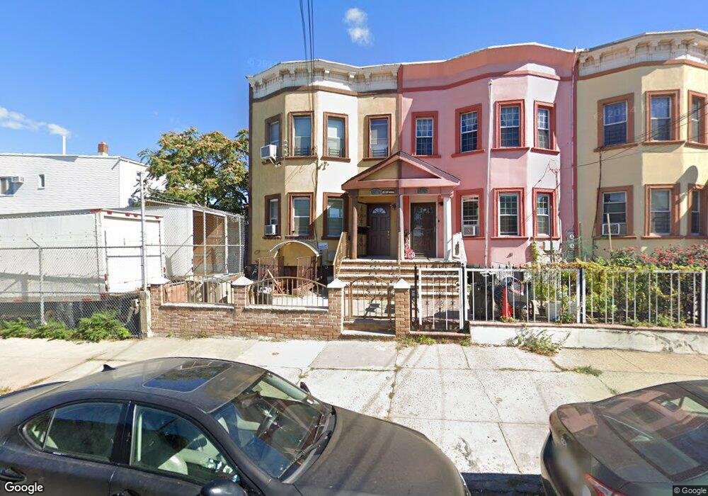 10309 168th Place, Jamaica, NY 11433 - photo 1