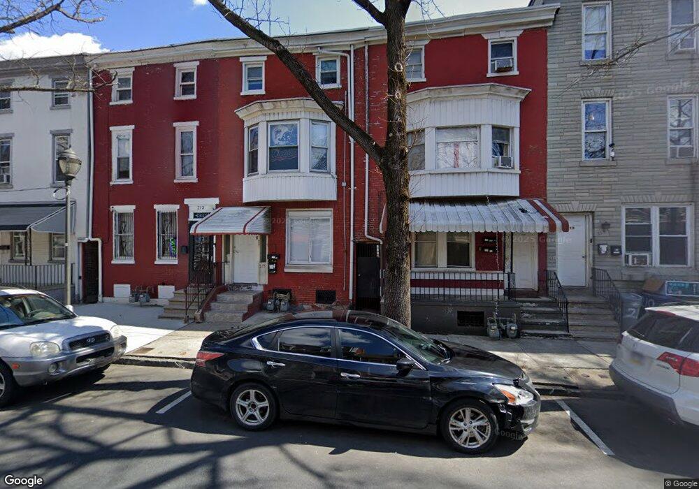 215 S 4th St, Reading, PA 19602 - photo 1