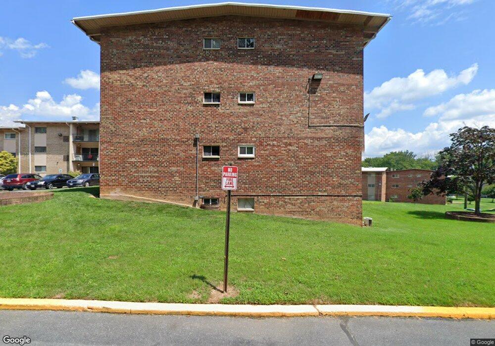 5534 Karen Elaine Dr, New Carrollton, MD 20784 - photo 1